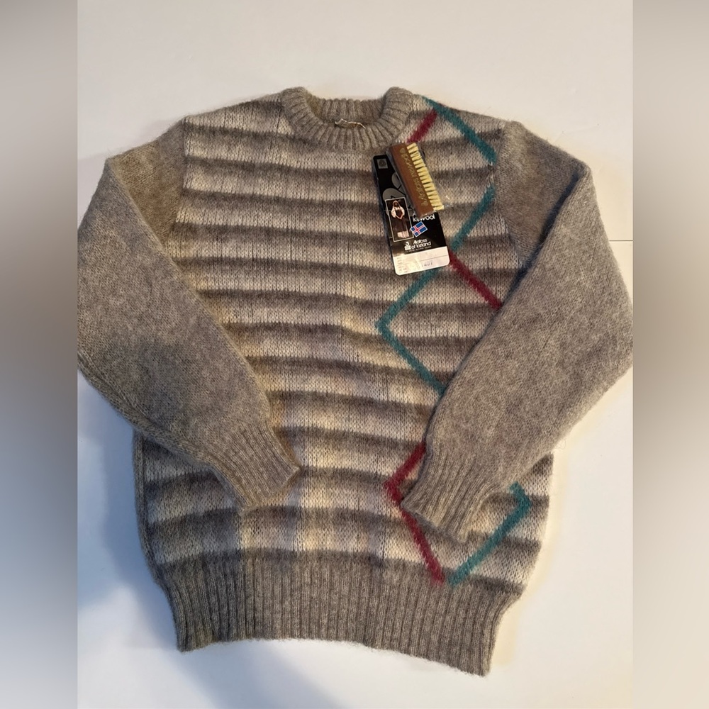 ICEWOOL Alafoss Iceland Wool Vintage Sweater Woman’s Size Medium New With Tags